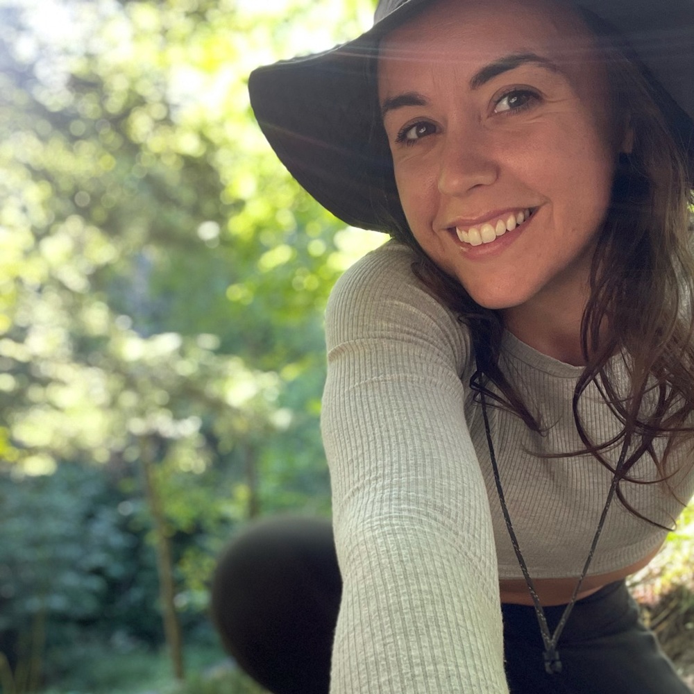 Meet your Posher, Emily